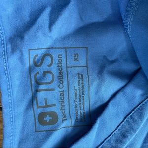 Figs ceil blue scrub top